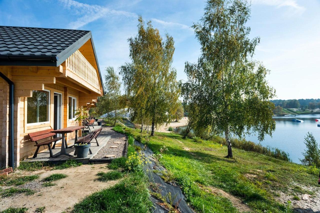 Osada Kryspinow Hotel Cholerzyn Ngoại thất bức ảnh